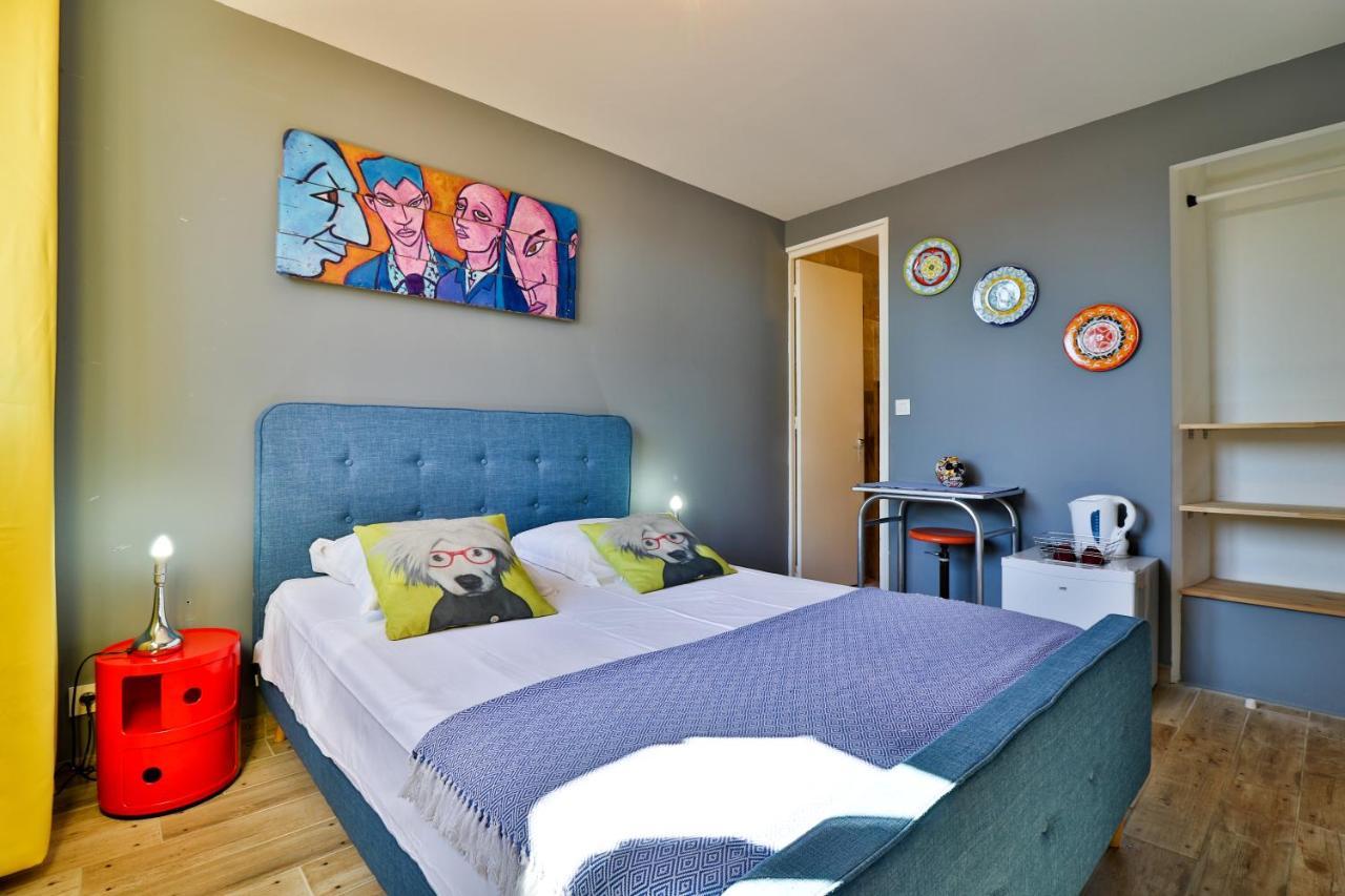 Hotel La Bastide Hyeres Exterior photo